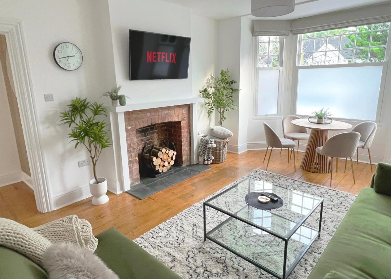 1 Bed / 1 Sofa Bed 'Scandi' Style Ground Floor Apartment 예오빌 외부 사진